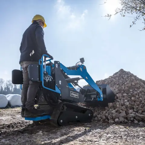 Scheppach MKL730 Kompaktlader mit Ladeschaufel