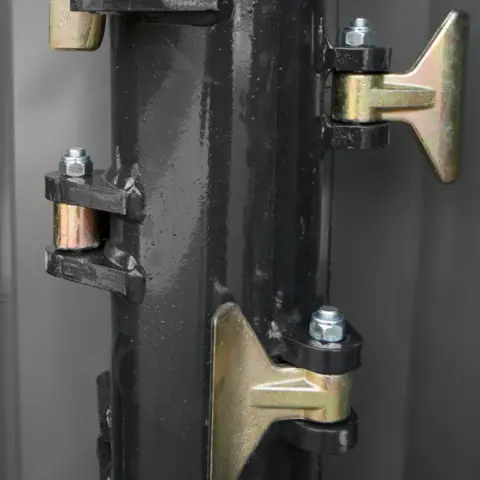 JANSEN AGF-140 Böschungsmulcher mit 138 cm Mähbreite
